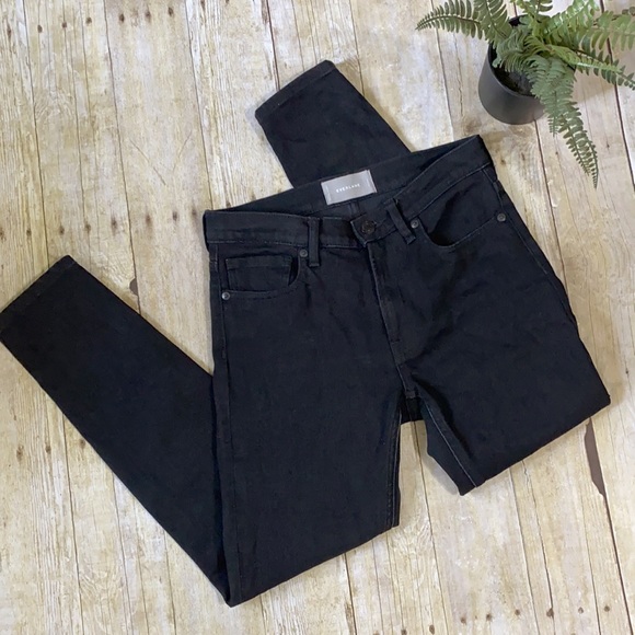 Everlane || Mid-Rise Ankle Skinny Jean - Black - Picture 2 of 6